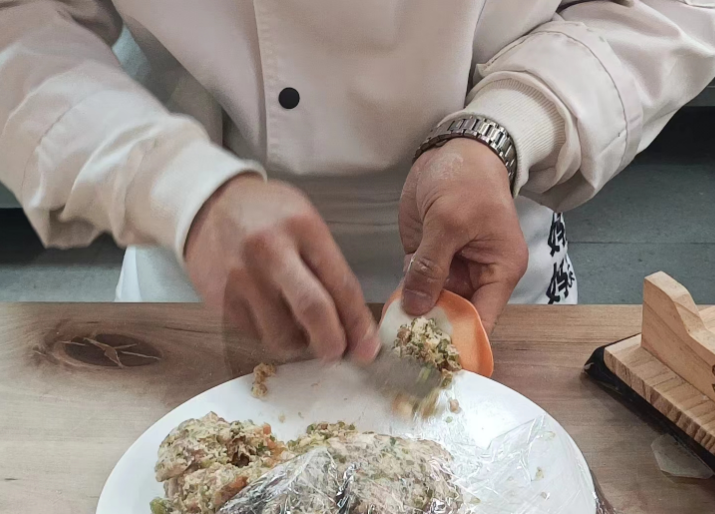 高妈妈手作鲜饺:传统工艺打造饺子新市场